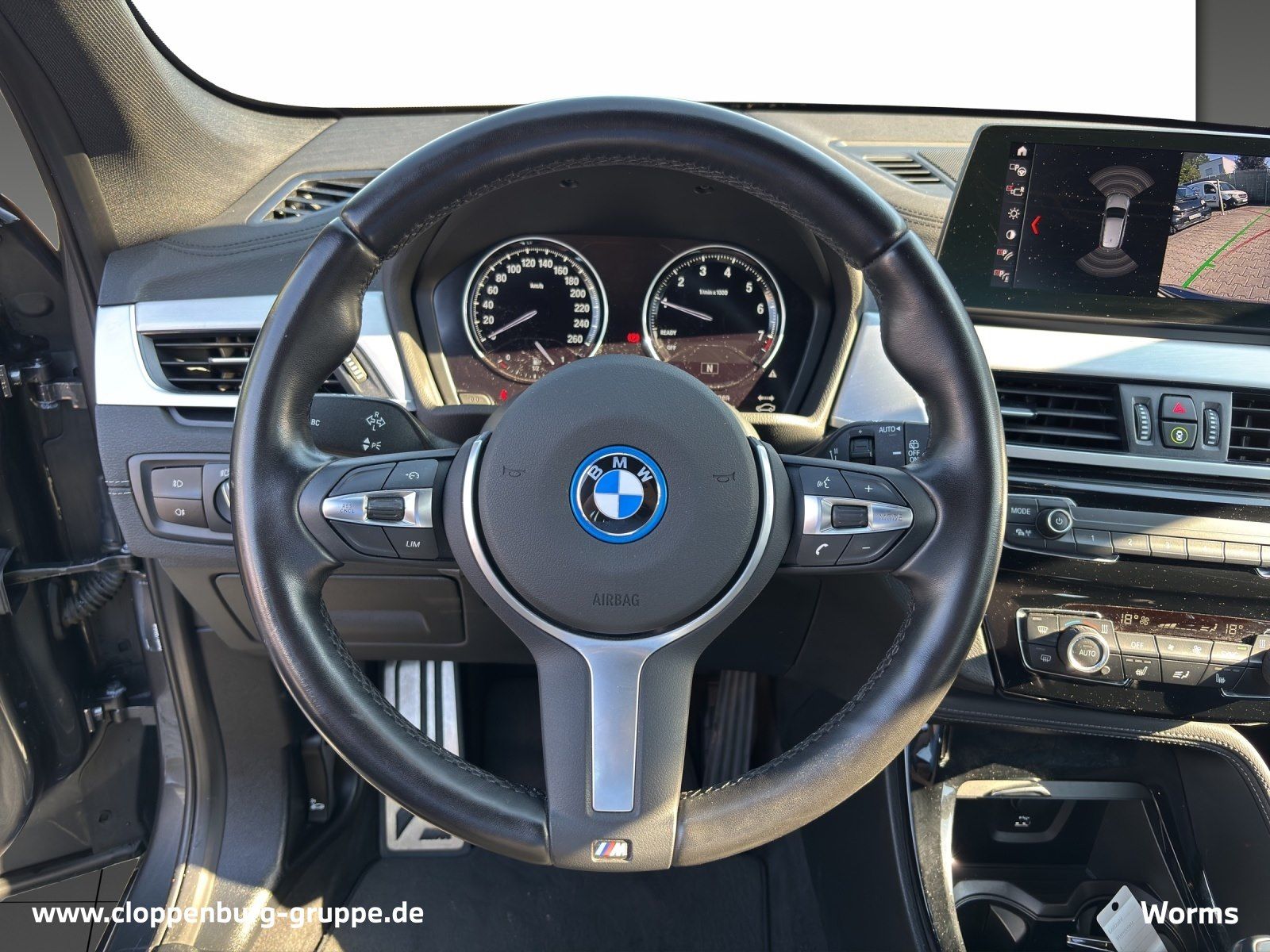 BMW X1 xDrive25e M Sportpaket - Samsaru's Car Outlet