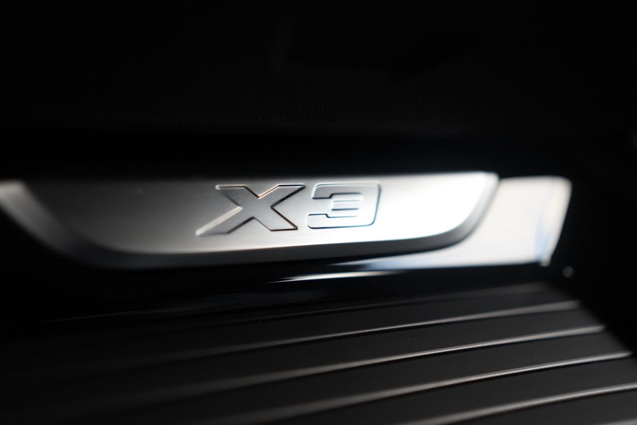 BMW X3 xDrive 20 i Advantage *LIVECOCKPIT*NAVI*