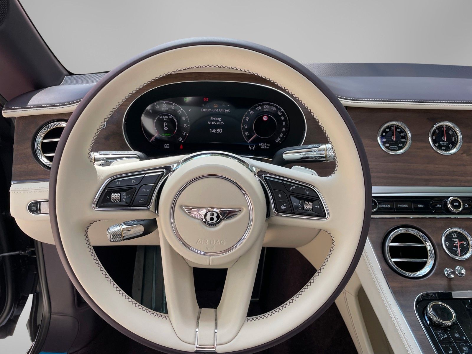 Bentley Continental GTC - Black Edition/Massage/Naim