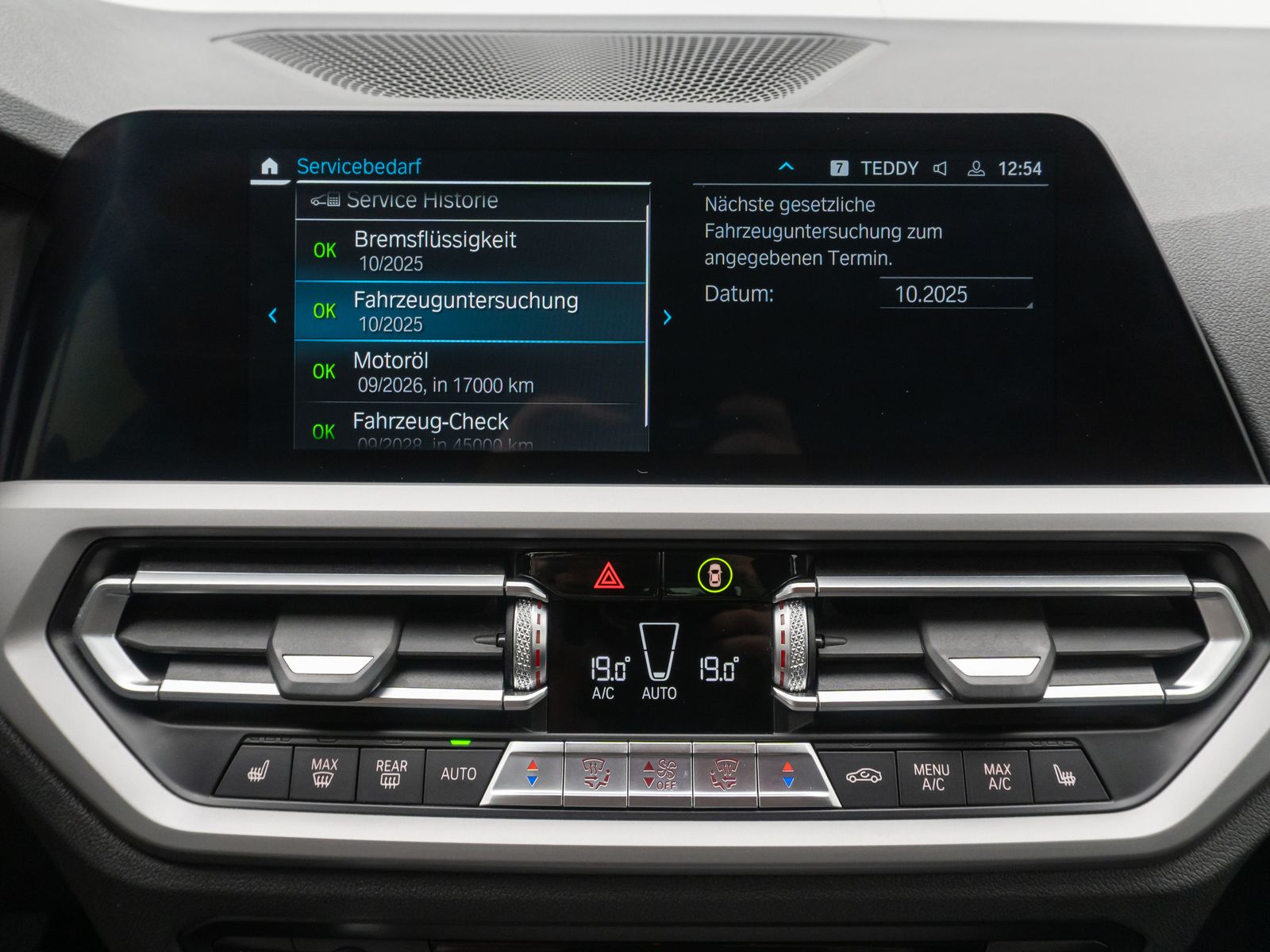 BMW 330e xD - Samsaru's Car Outlet