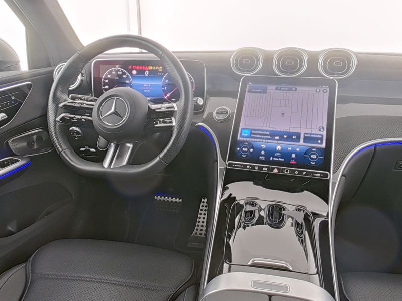 Mercedes-Benz GLC 300 4M AMG Line 2x MBUX+Led+Pano+AHK+Distro