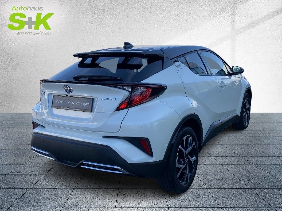 Toyota C-HR 2.0 Hybrid - Samsaru's Car Outlet