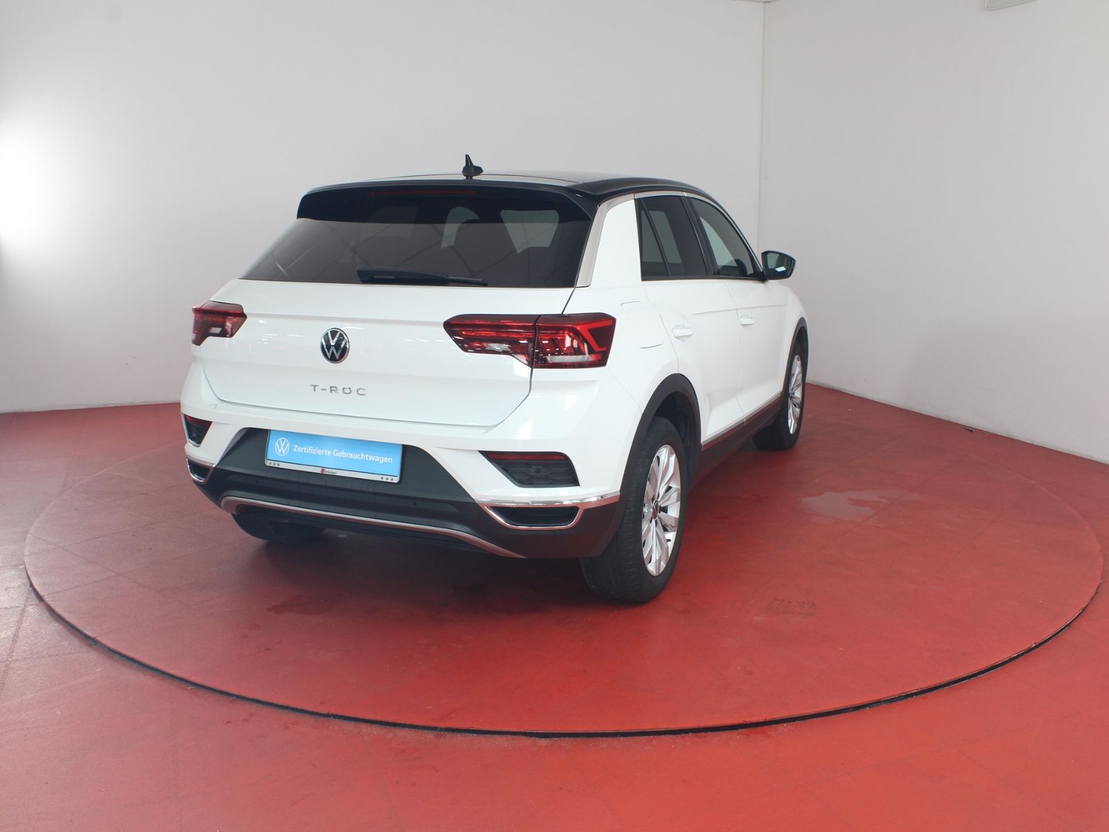 Volkswagen T-ROC 1.5TSI DSG - Samsaru's Car Outlet