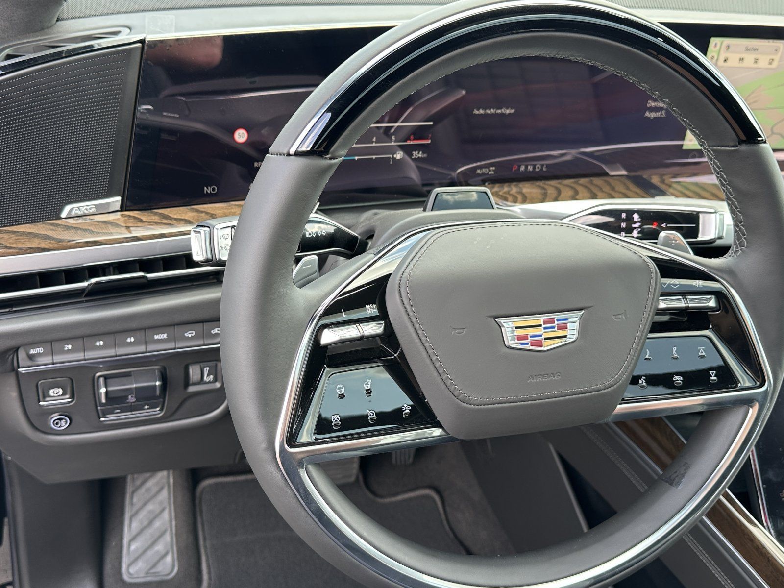 Cadillac Escalade   MY25 ESV Sport Platinum Langversion