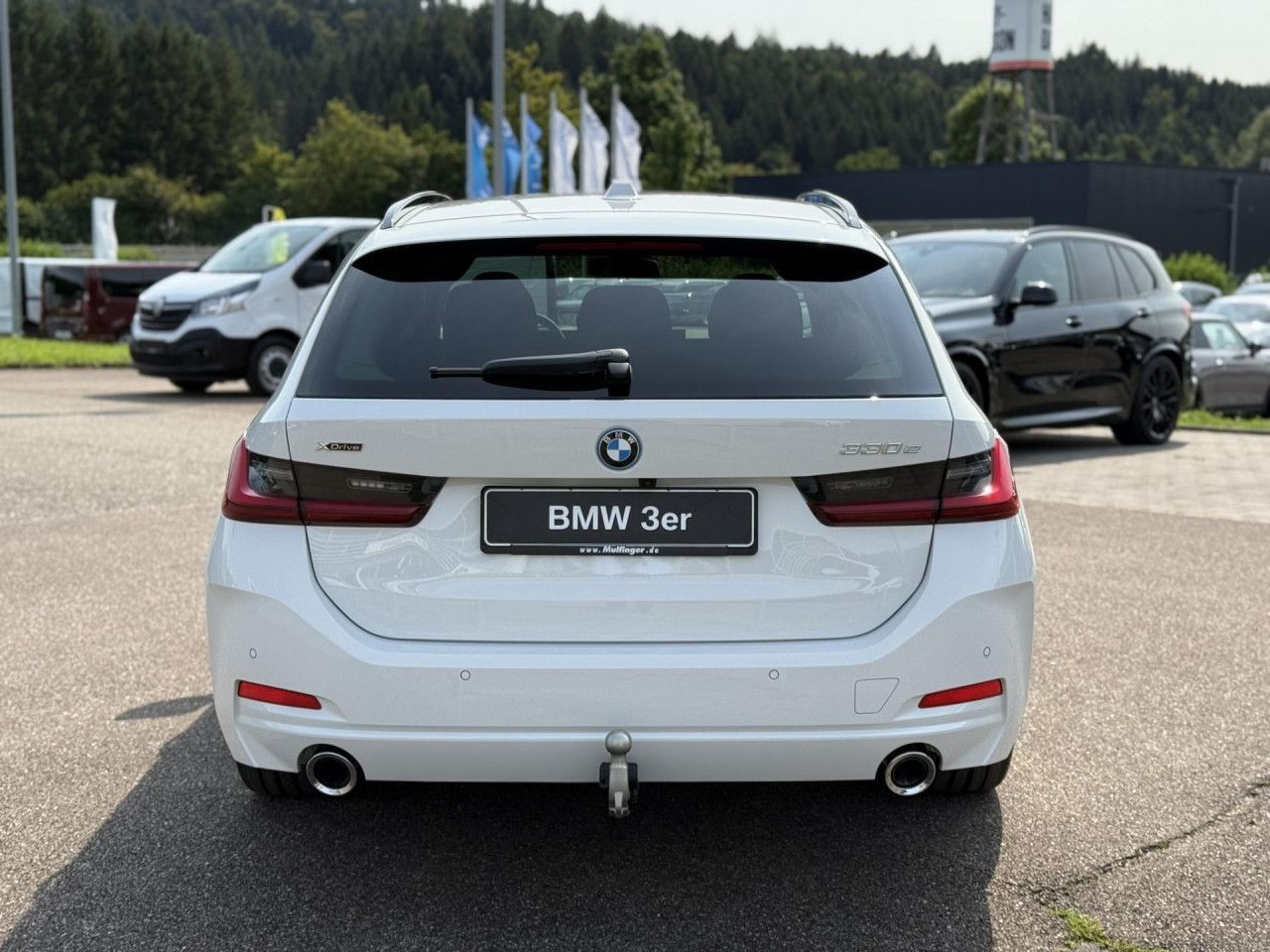 BMW 330e xDrive Touring LED HUD AHK 18"