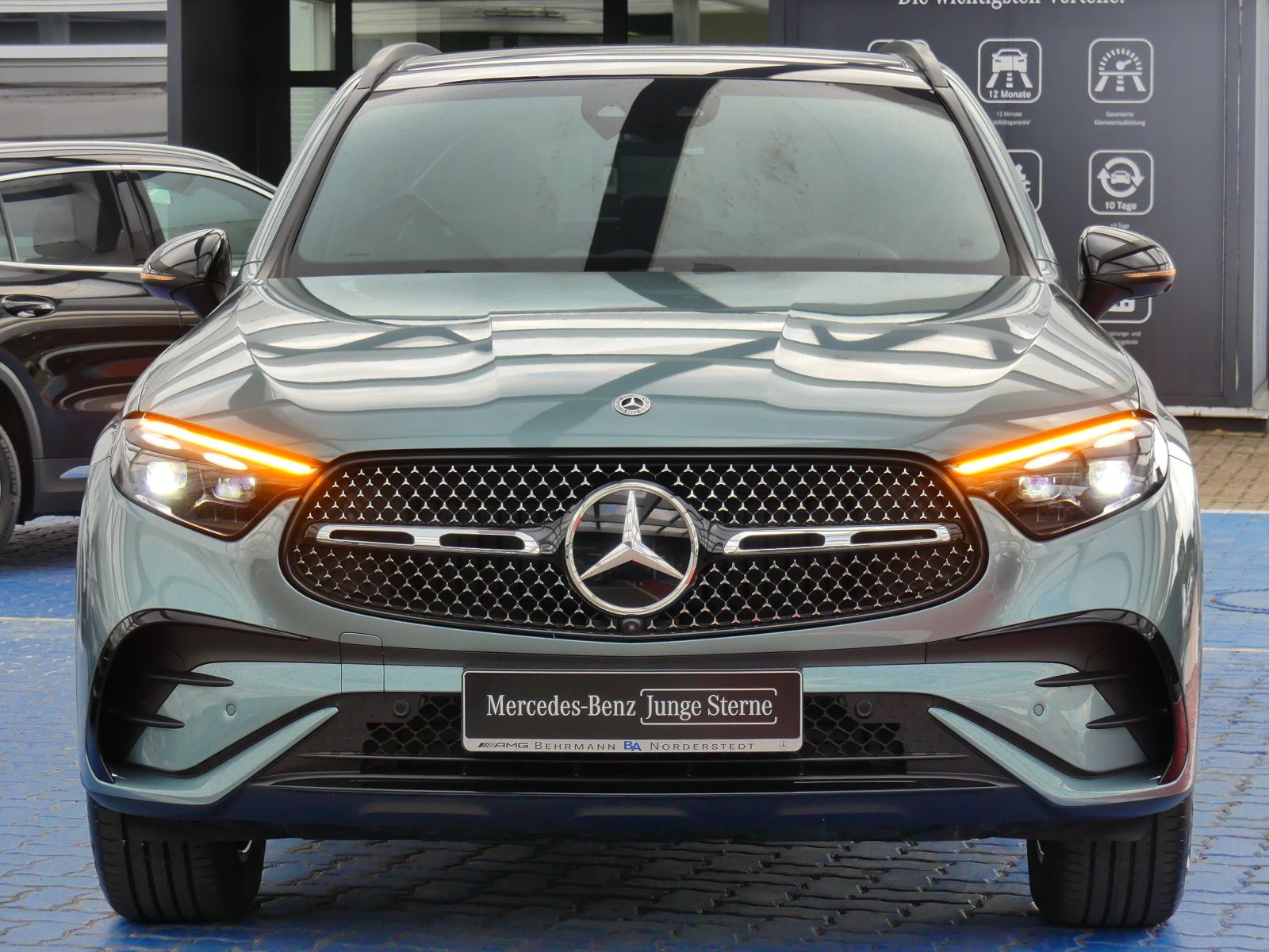 Mercedes-Benz GLC 220d AMG 4M +AHK*Panorama+Distronic+360°Kam+