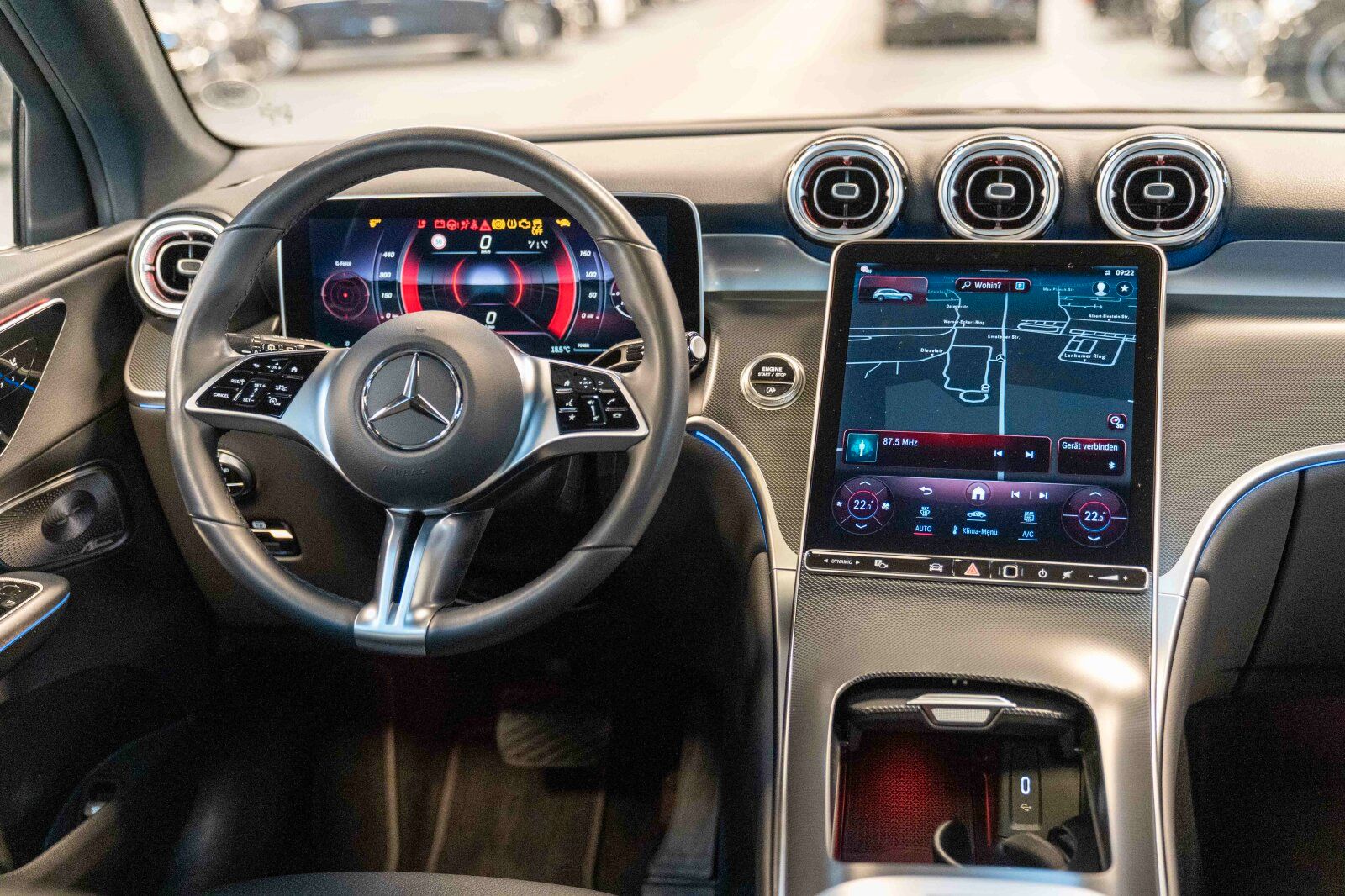 Mercedes-Benz GLC 220 d 4M AVANTGARDE Burmester Pano Sitzklima