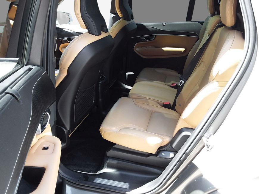 Volvo XC90 T8 AWD Recharge - Samsaru's Car Outlet