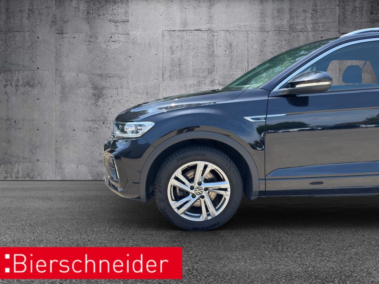 Volkswagen T-Roc 2.0 TDI DSG R-Line - Samsaru's Car Outlet