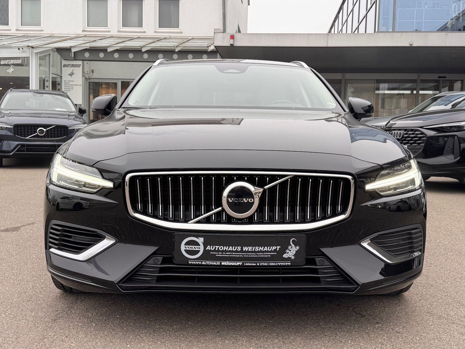 Volvo V60 T6*AWD*Recharge*AHK*Leder*Winterpaket*Keyles