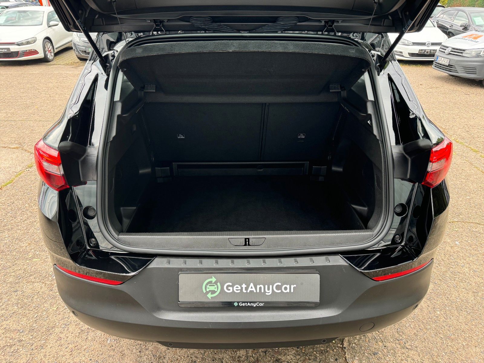 Opel Grandland Business Edition - Samsaru's Car Outlet