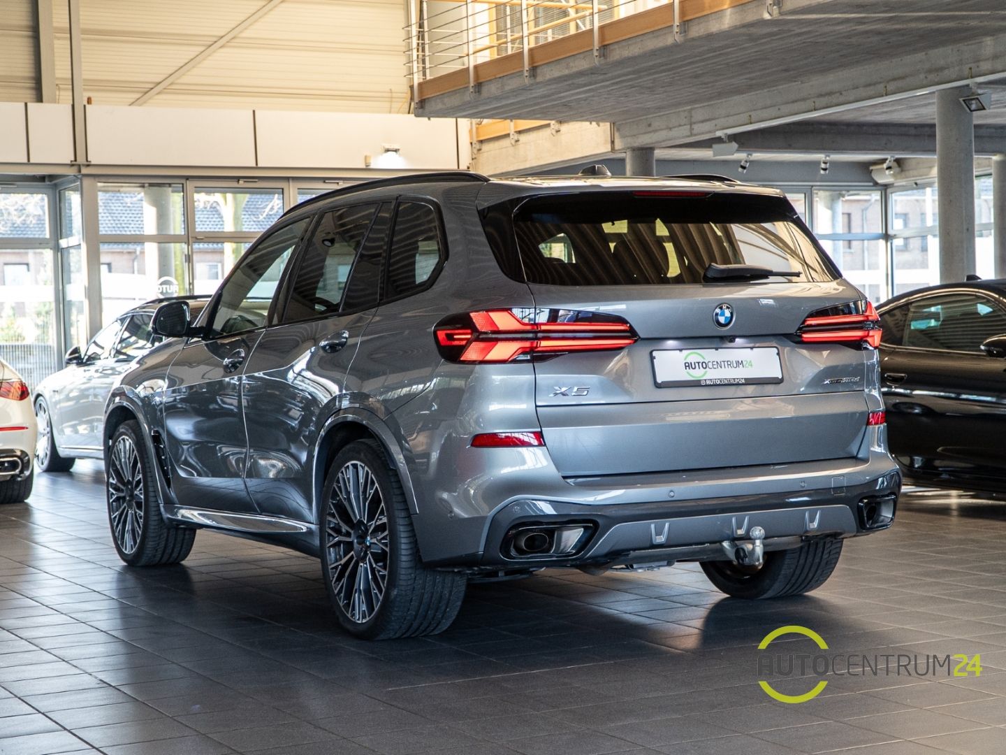 BMW X5 30d MSport 7-Sitzer HK Pano Carbon Luft AHK