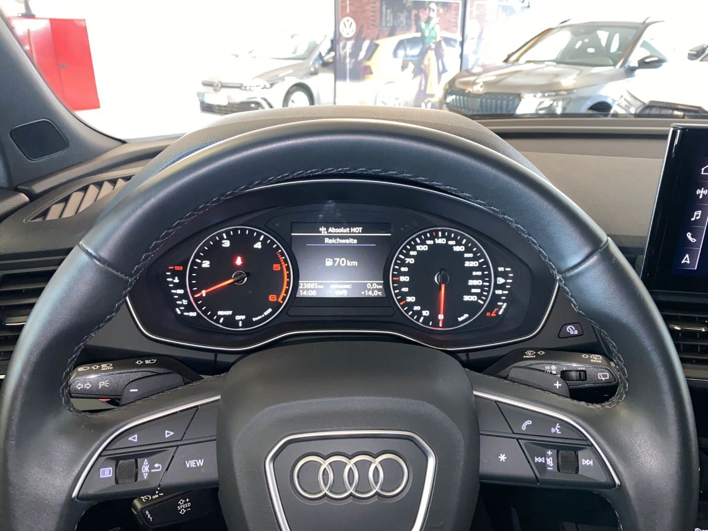 Audi Q5 S line 40 TDI q - Samsaru's Car Outlet