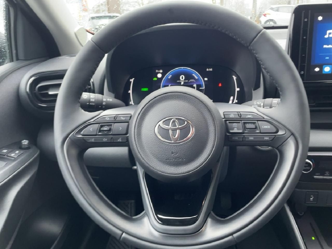 Toyota Yaris 1,5 Hybrid Teamplayer *Comfort-Paket*