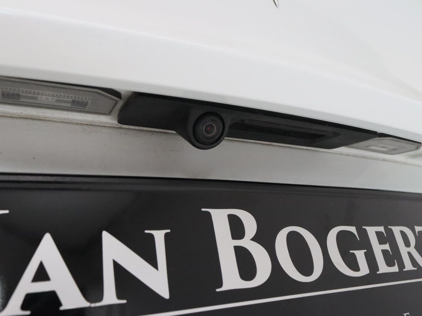Tesla Model Y Long Range AWD 75kWh 351pk AMD RYZEN [ T