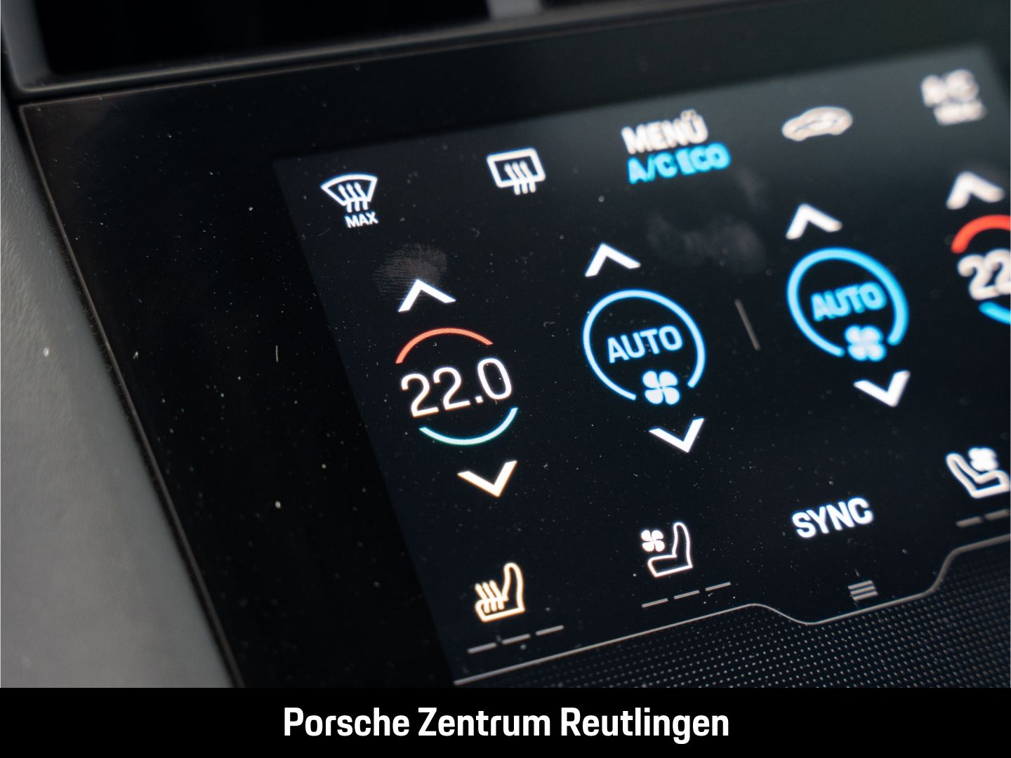 Porsche Taycan Turbo Cross Turismo LED-Matrix Panorama