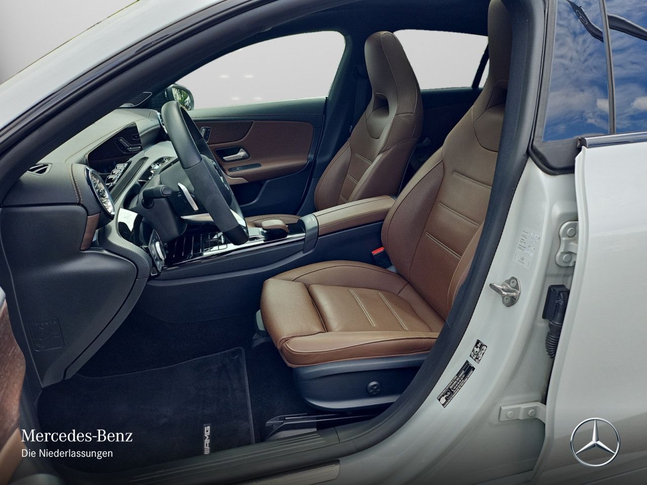 Mercedes-Benz CLA 250 4M AMG - Samsaru's Car Outlet