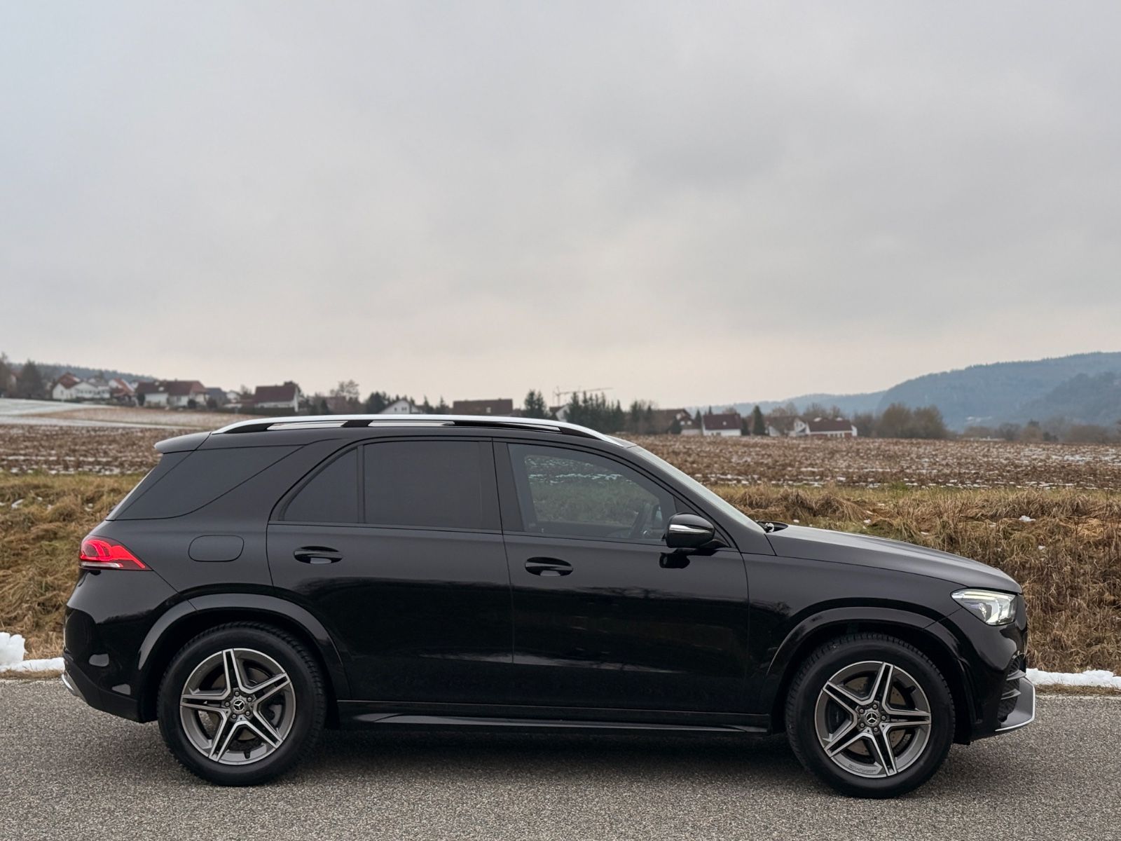Mercedes-Benz GLE 350d/AMG LINE/JungeSterne09.26/AHK/Pano/360°