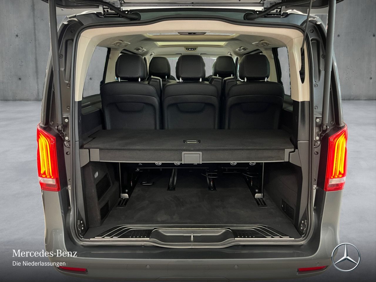 Mercedes-Benz V 300 d EXCLUSIVE EDITION - Samsaru's Car Outlet