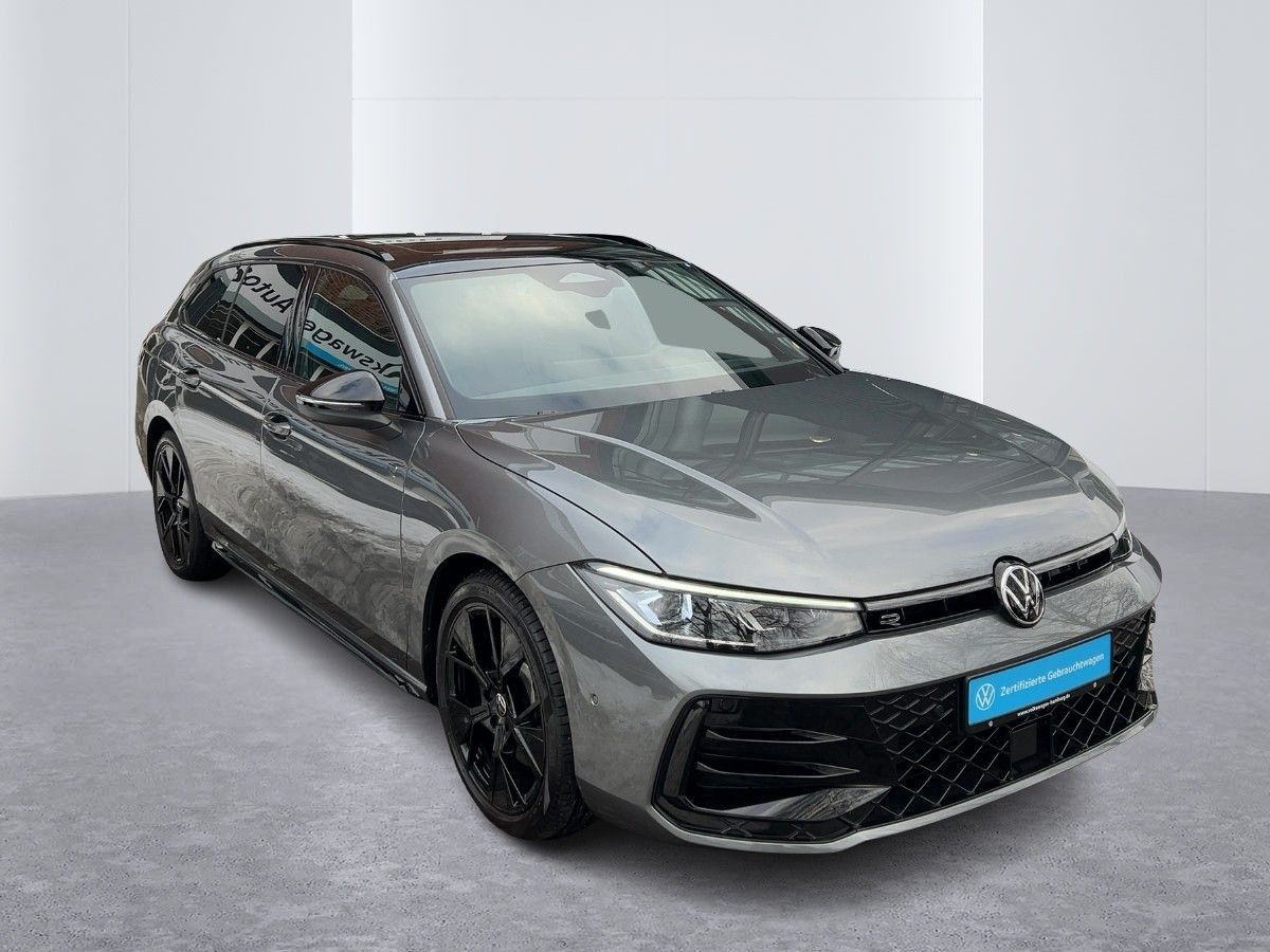 Volkswagen Passat R-Line "Signature" 2.0 TDI DSG 4M AHK DCC