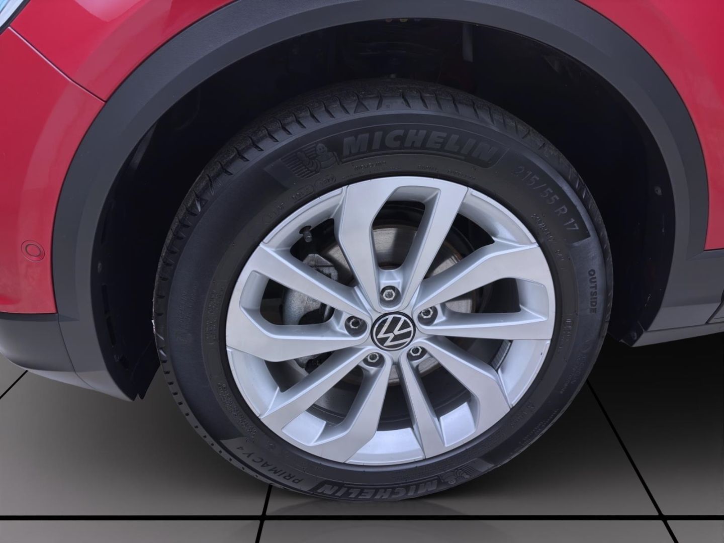 Volkswagen T-Roc 1.0 TSI STYLE - Samsaru's Car Outlet