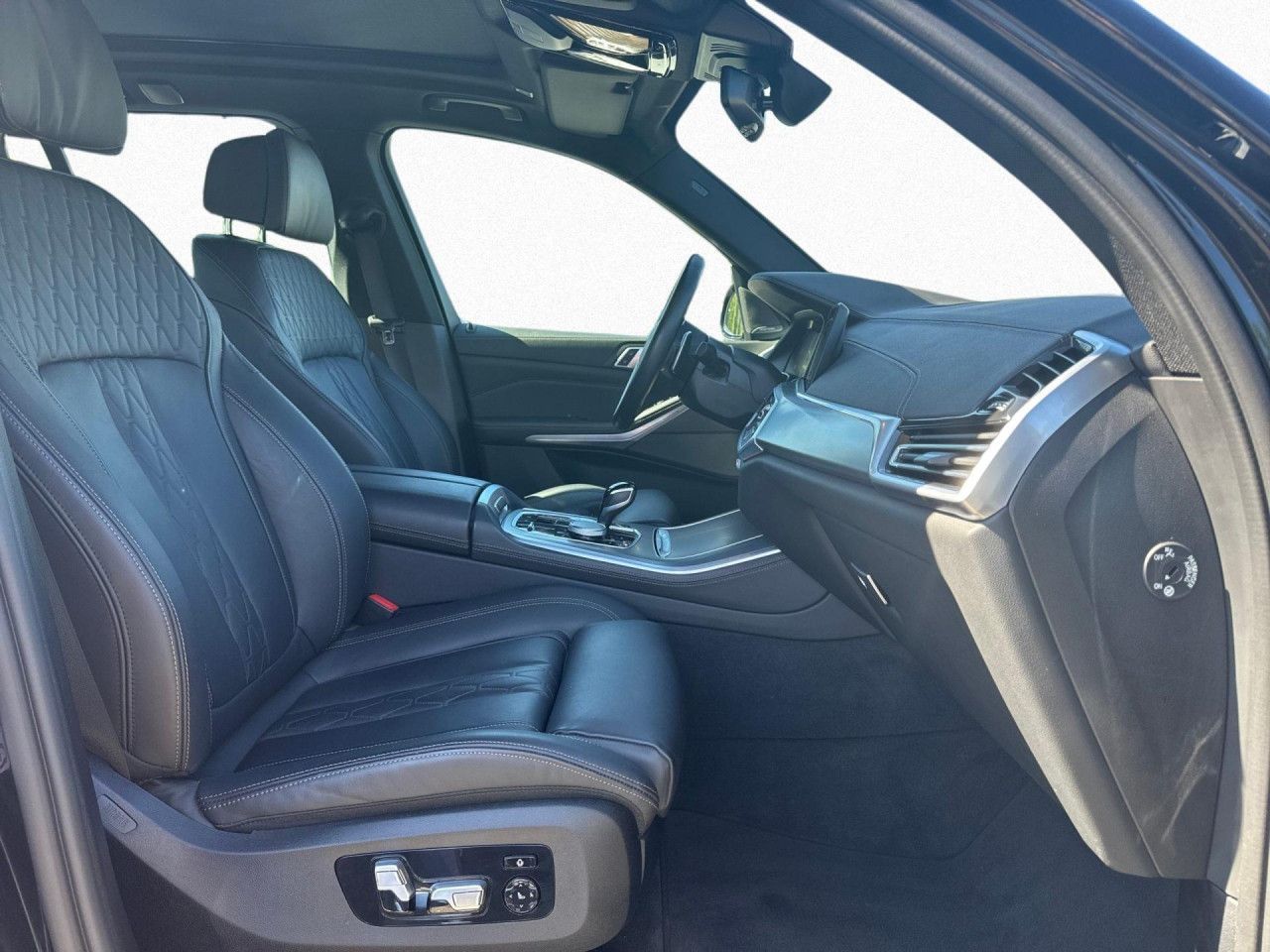 BMW X5 xDrive40i M Sport 2-Achs,Aktivl,StHZ,AHK,Pano