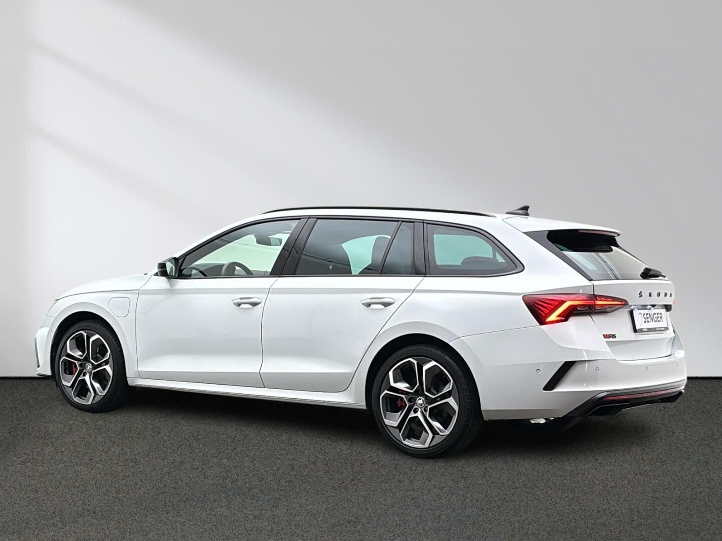 Skoda Octavia Combi RS 1.4 TSI iV DSG Matrix Pano ACC