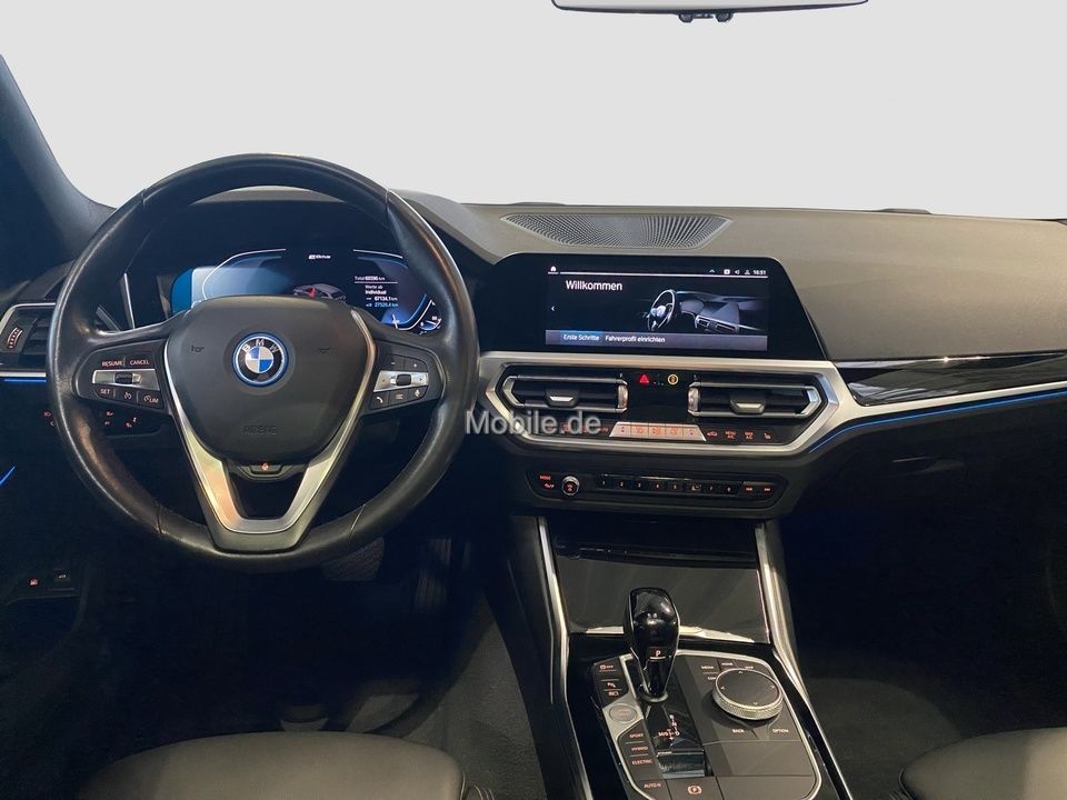 BMW 330e xDrive Touring Sport Line - Samsaru's Car Outlet