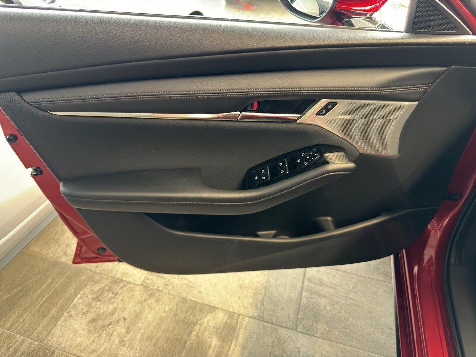 Mazda 3 2.0L e-SKYACTIV X 186ps 6AT FWD Exclusive-line