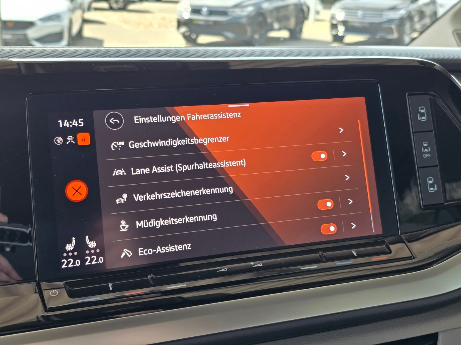 Volkswagen T7 Multivan 2.0 TDI DSG Lang - Samsaru's Car Outlet