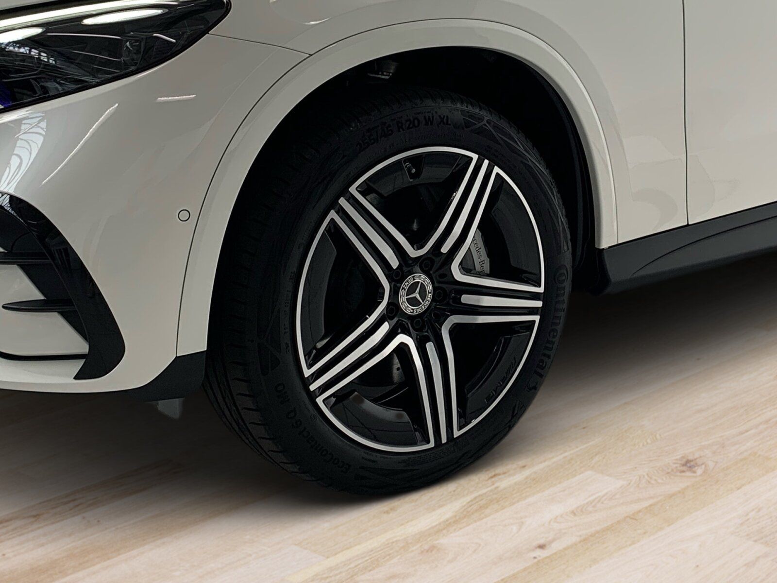Mercedes-Benz GLC 300 e 4M *AMG*NIGHT*HINTERACHSLENK*AHK*PANO*