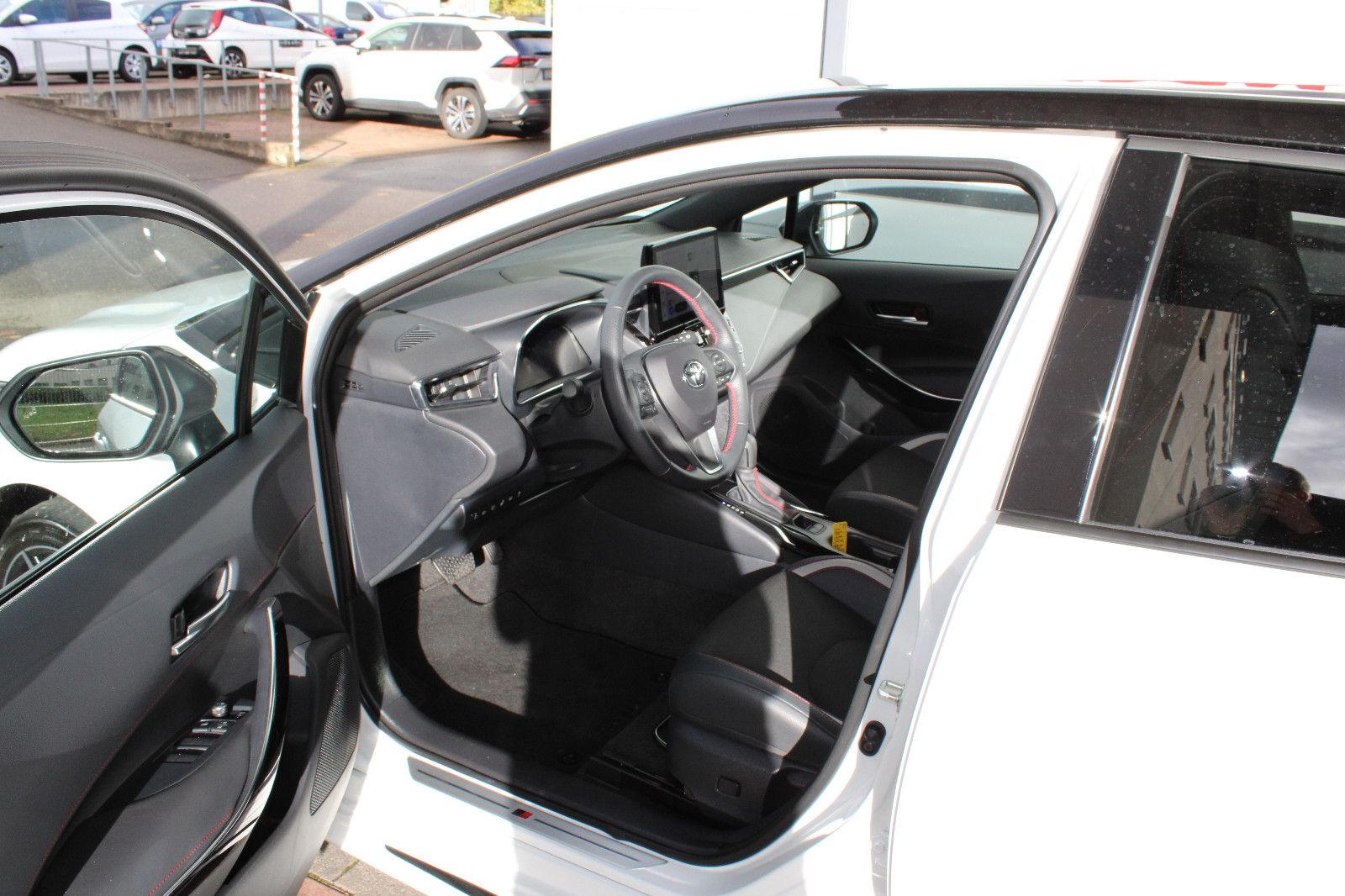 Toyota Corolla 1,8 Hybrid GR Sport, Navi
