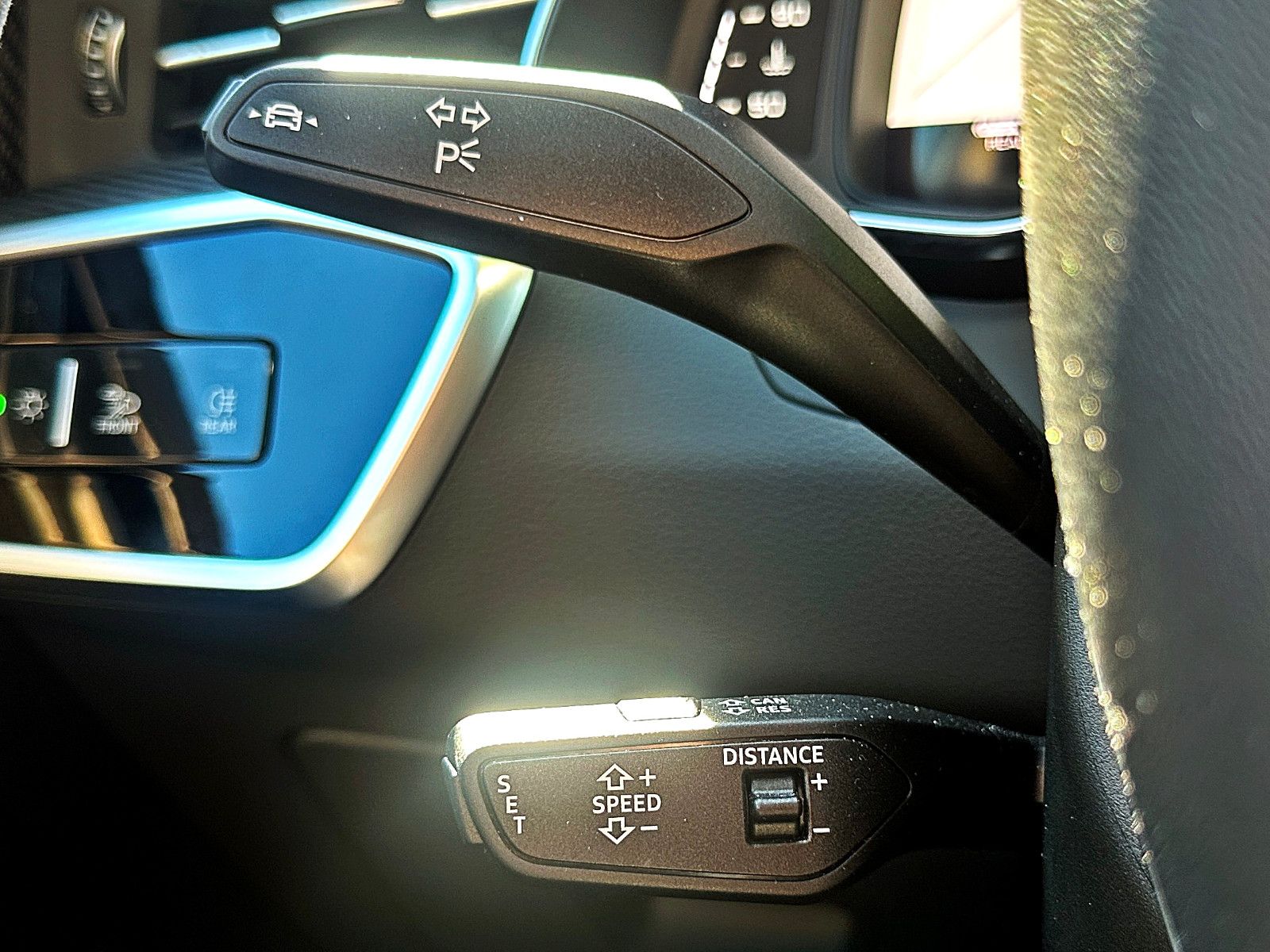 Audi RS6 Avant performance BLACK HUD LASER 360°STHZG