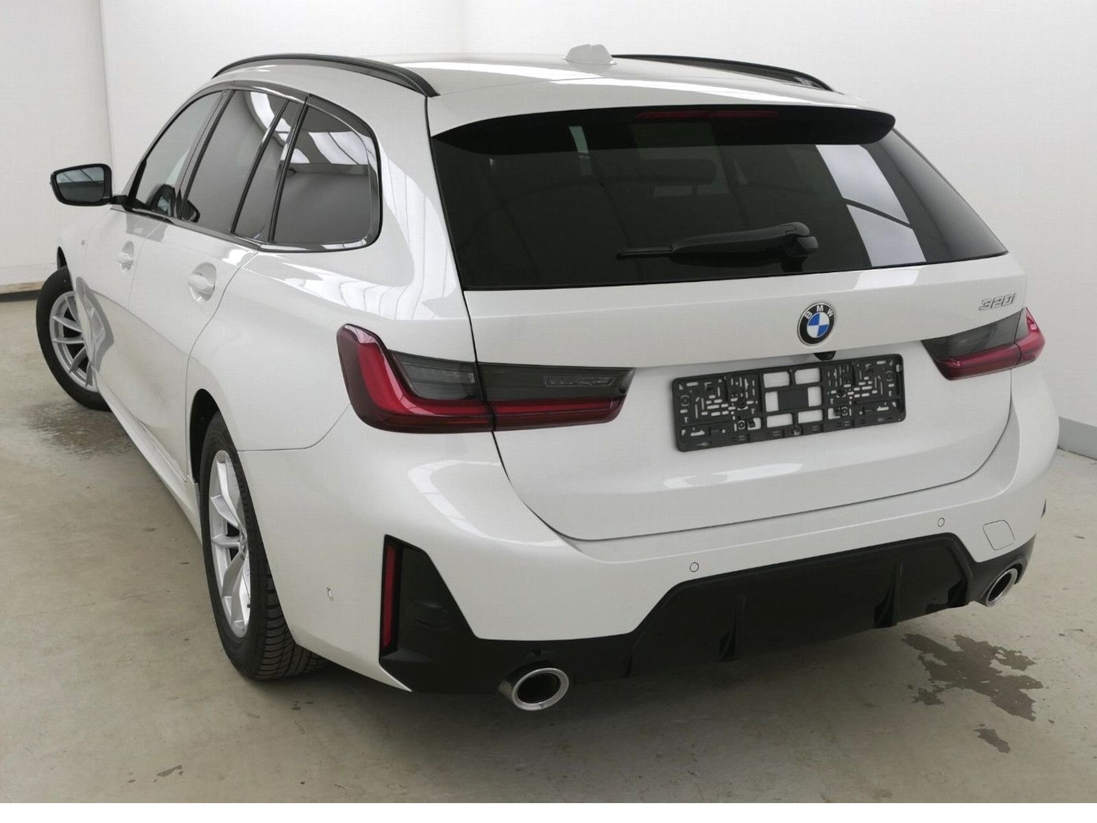 BMW 320i Touring M Sport HeadUp Memory 360°Kam AHK