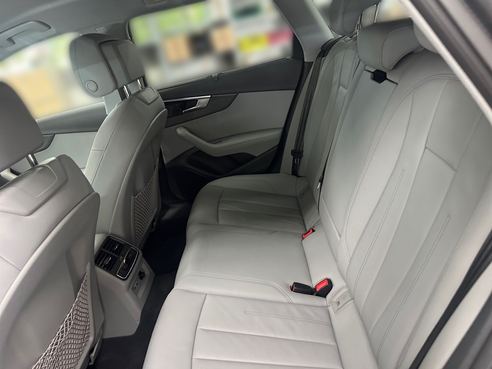 Audi A4 Avant 40 TFSI quattro S line - Samsaru's Car Outlet