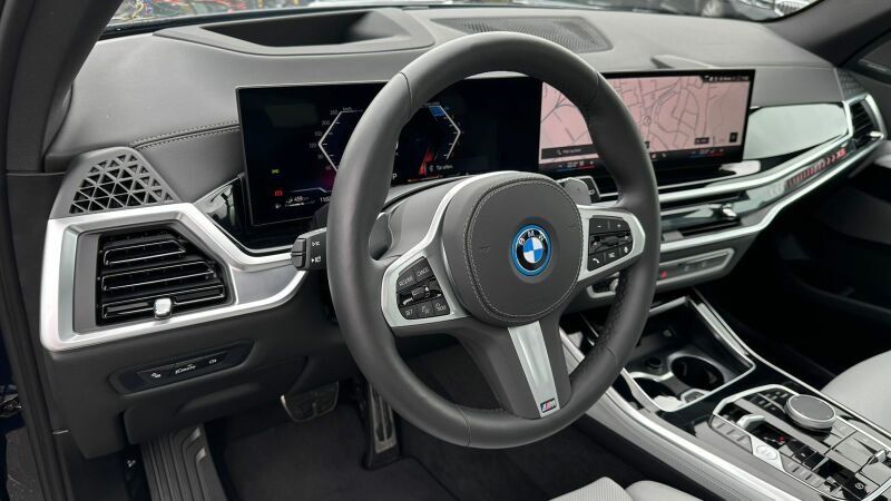 BMW X5 xDrive50e M Sport Pro AHK LUFT INTEG ACC AUTO