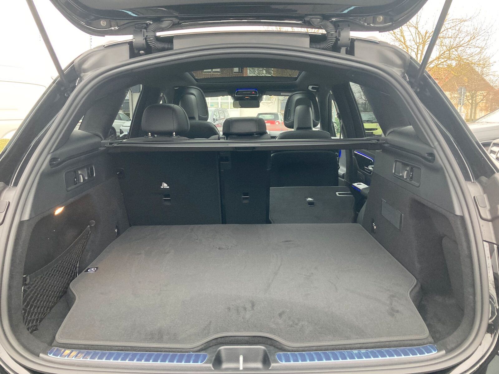 Mercedes-Benz GLC 300 de 4M AMG Line Pano*AHK*Distronic*360°-K