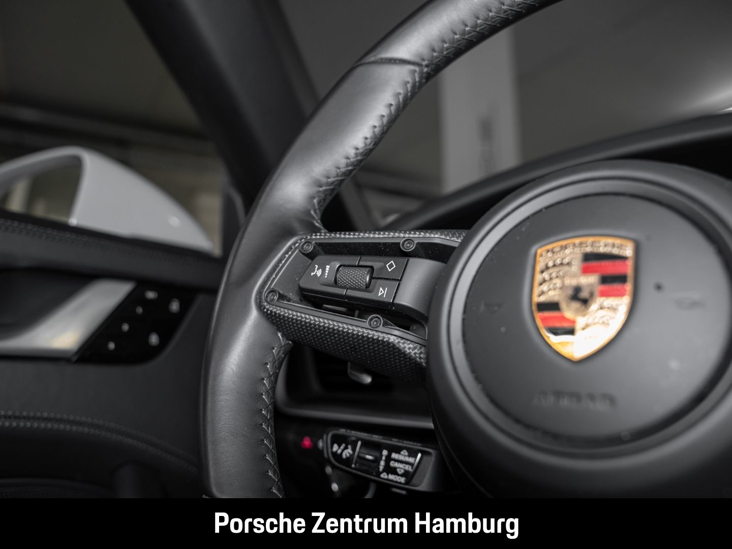 Porsche 992 (911) Carrera 4S Cabriolet Sportabgas BOSE