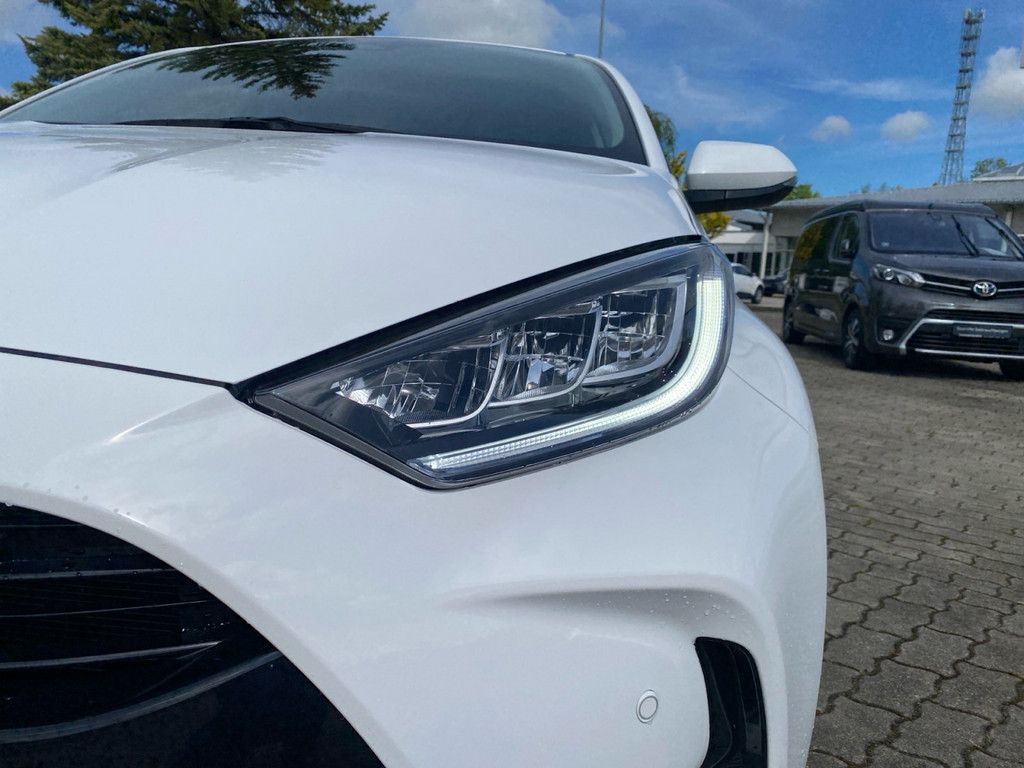 Toyota Yaris 1.5 Hybrid Style PDC SHZ KAMERA ACC LED