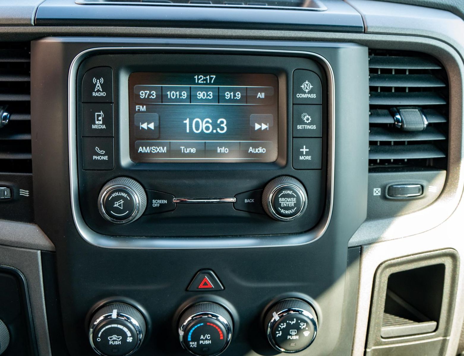 Dodge Ram 1500 SLT 5,7l Crew Cab,LPG