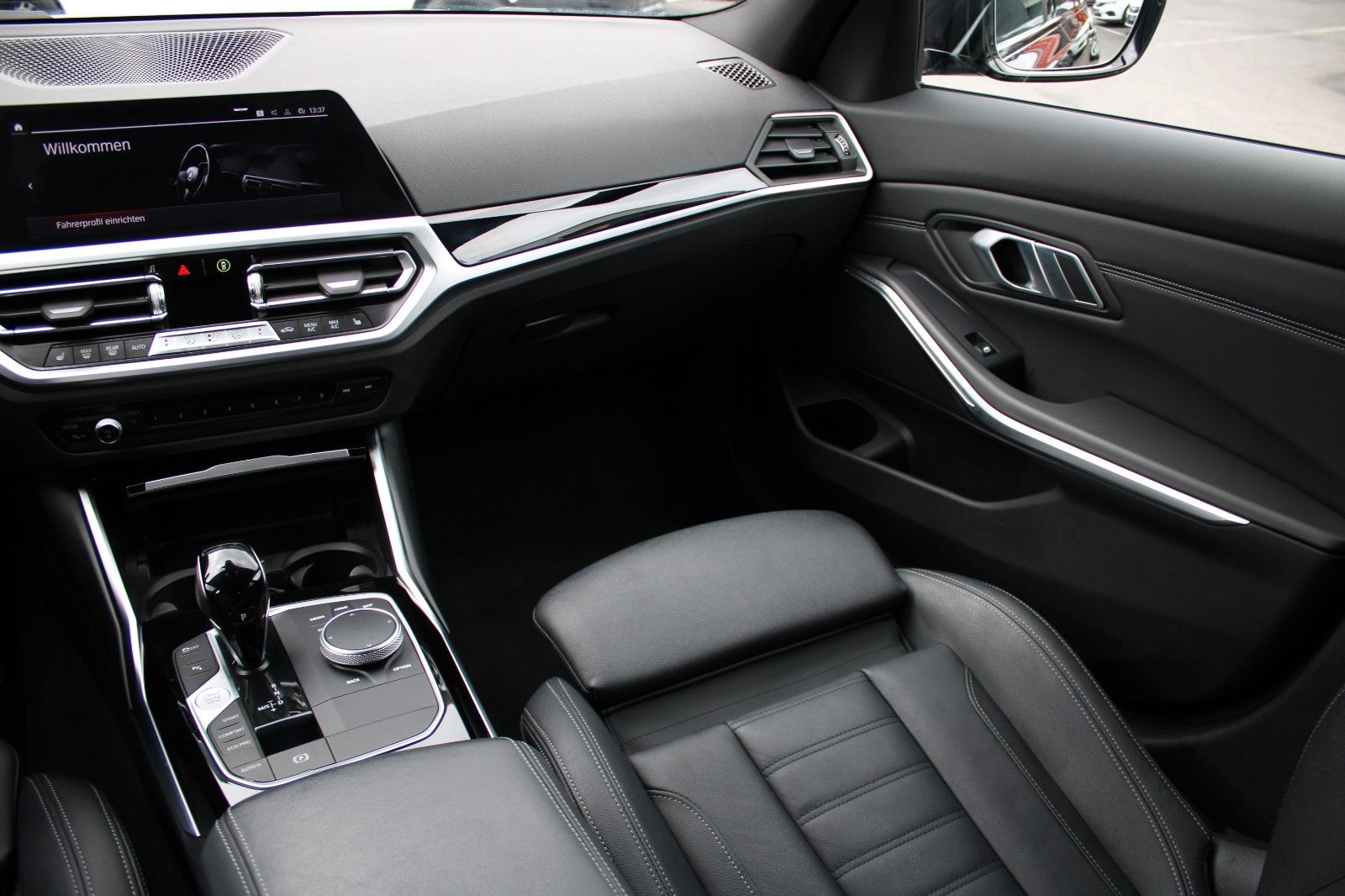 BMW 320 d Sport Line - Samsaru's Car Outlet