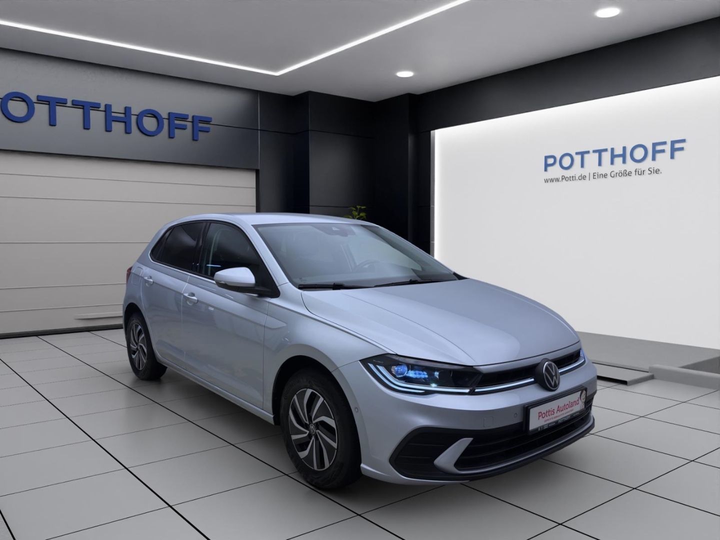 Volkswagen Polo 1.0 TSI DSG LIFE - Samsaru's Car Outlet