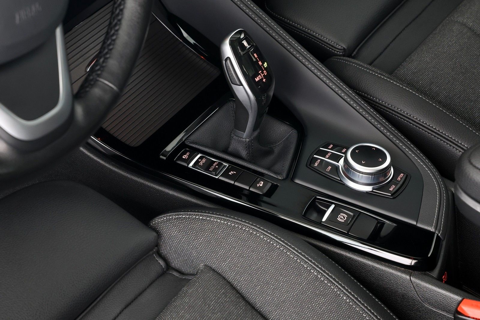 BMW X1 xDrive20d Sport Line - Samsaru's Car Outlet