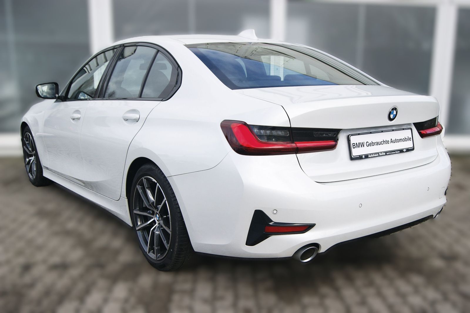 BMW 320d LIM SPORT-LINE - Samsaru's Car Outlet