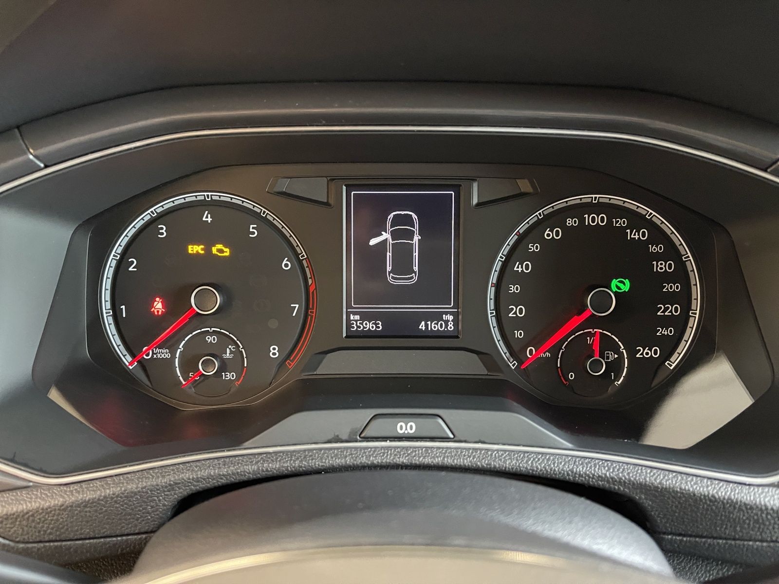 Volkswagen T-Roc 1.5 TSI Sport - Samsaru's Car Outlet