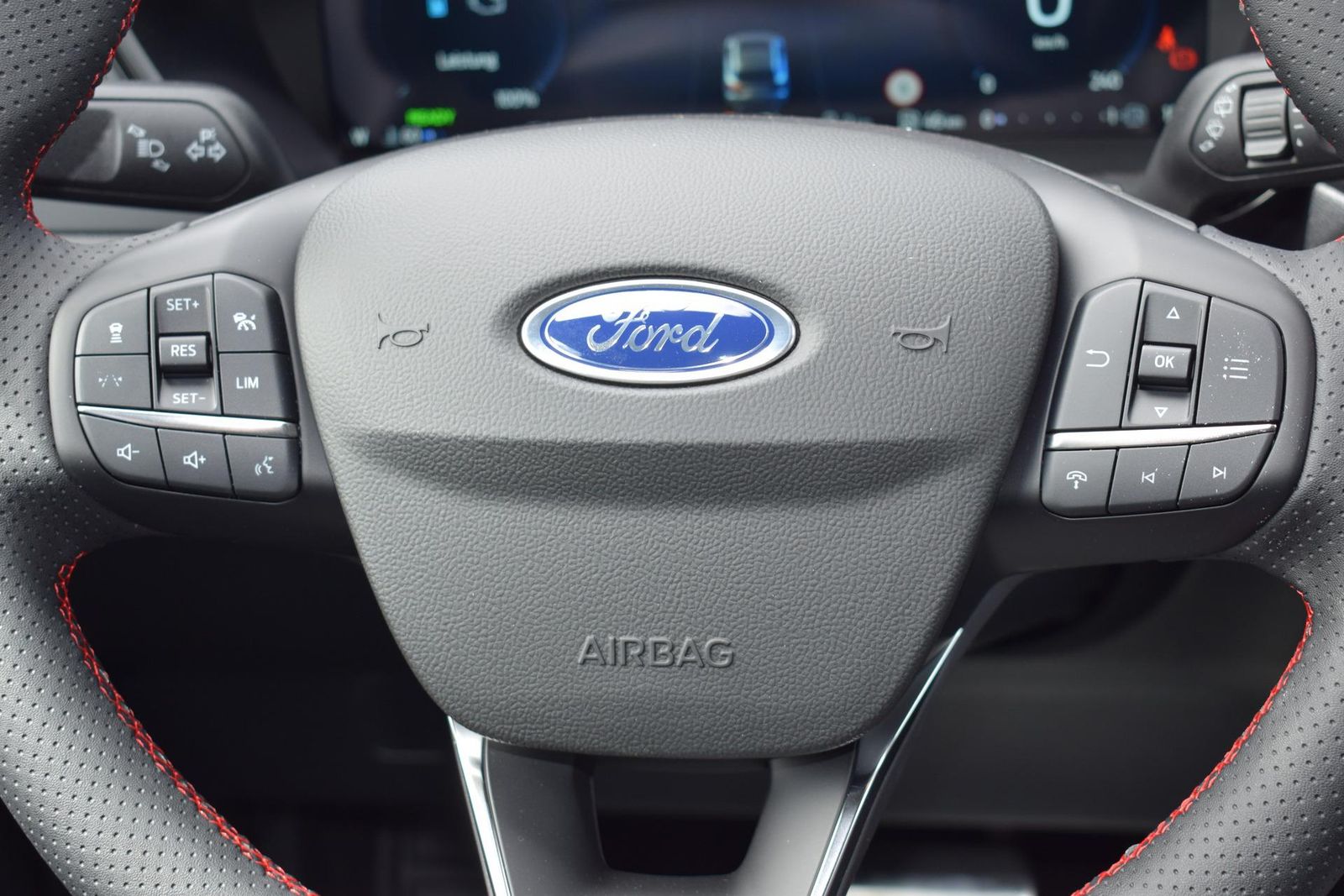 Ford Kuga PHEV Plug-In ST-Line X Vollausstattung