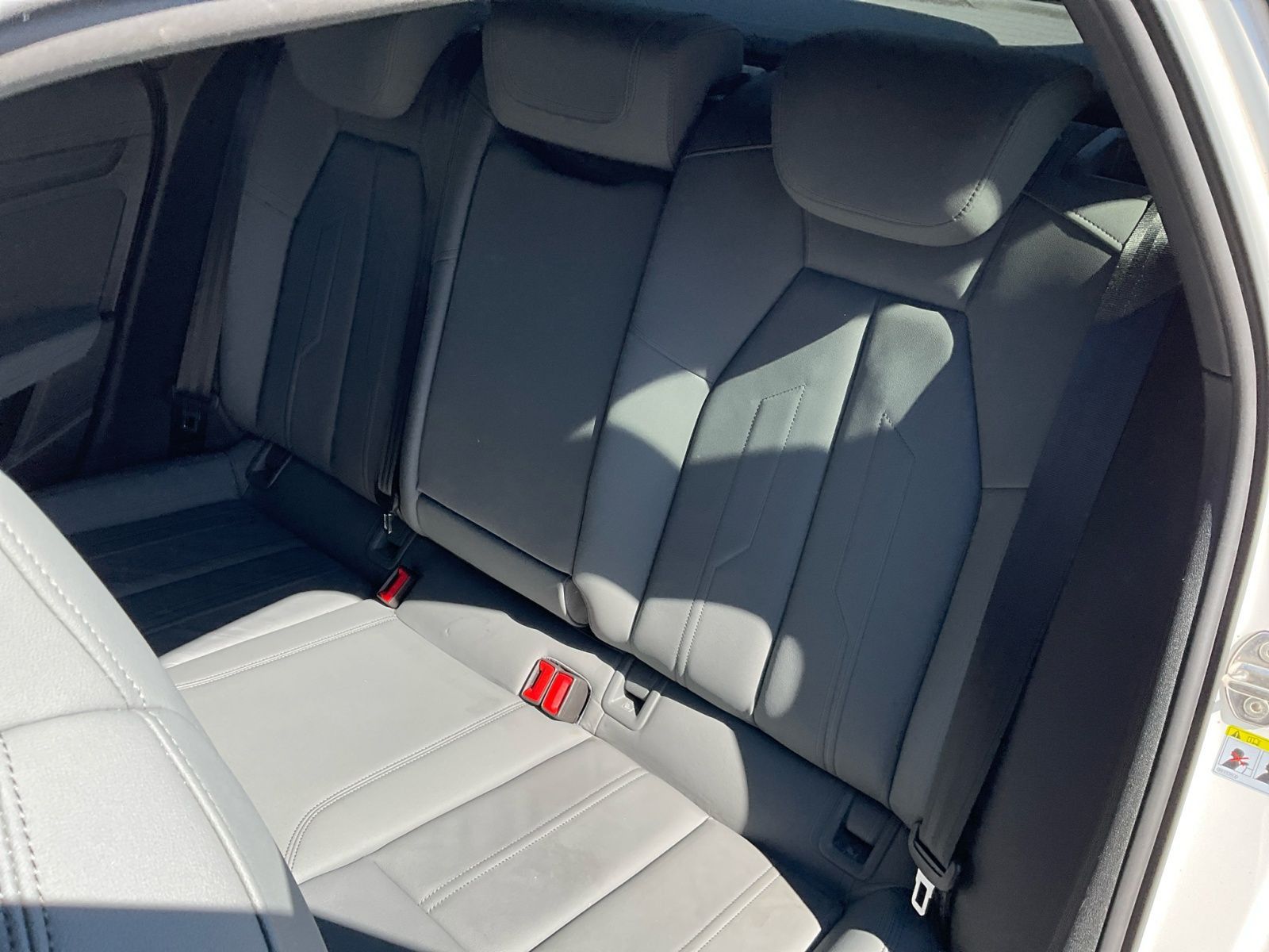Audi A3 Sportback 40 TFSI e S-line - Samsaru's Car Outlet