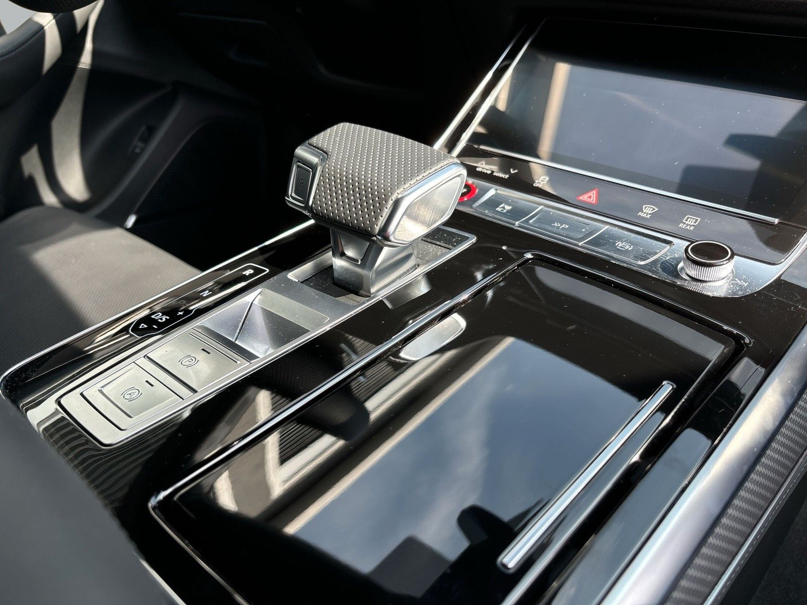 Audi RSQ8 Dynamik+*Keramik*B&O*Pano*Soft-Close*AHK*23