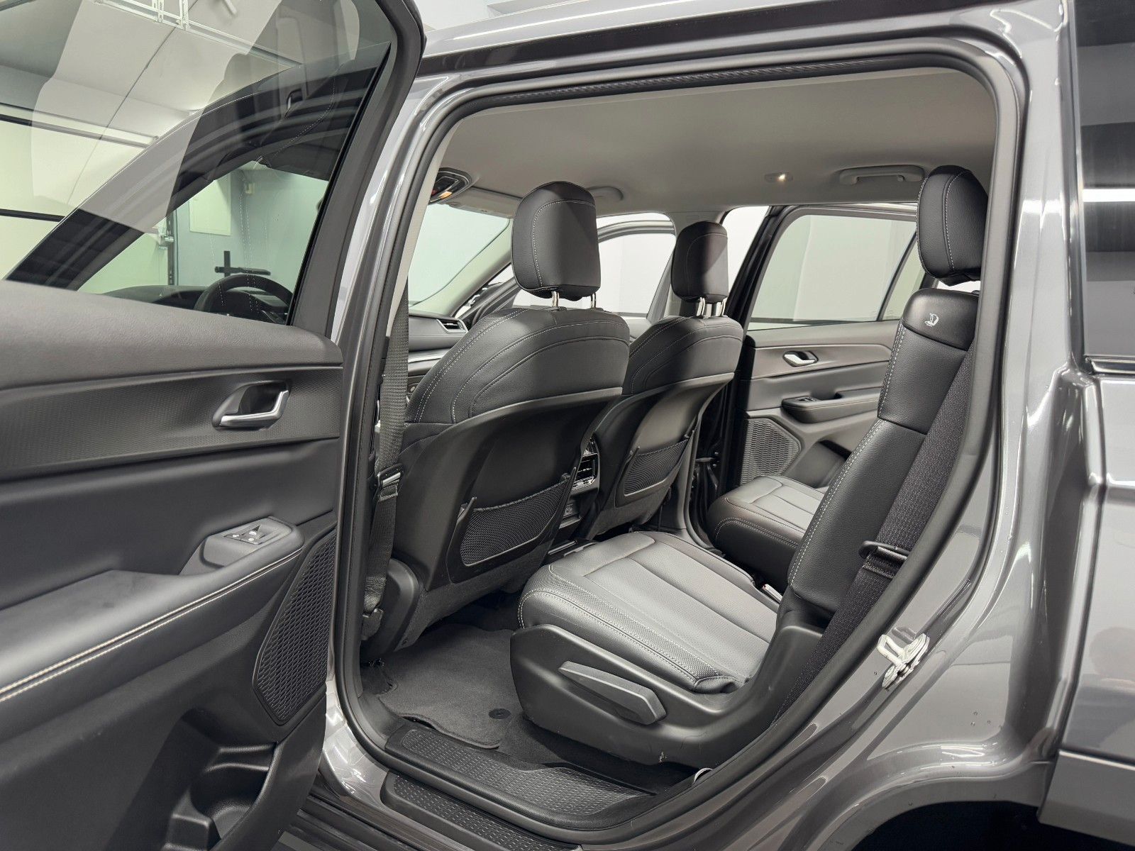 Jeep Grand Cherokee L Laredo 4x4/Unfallfrei!/Akh-3,1T