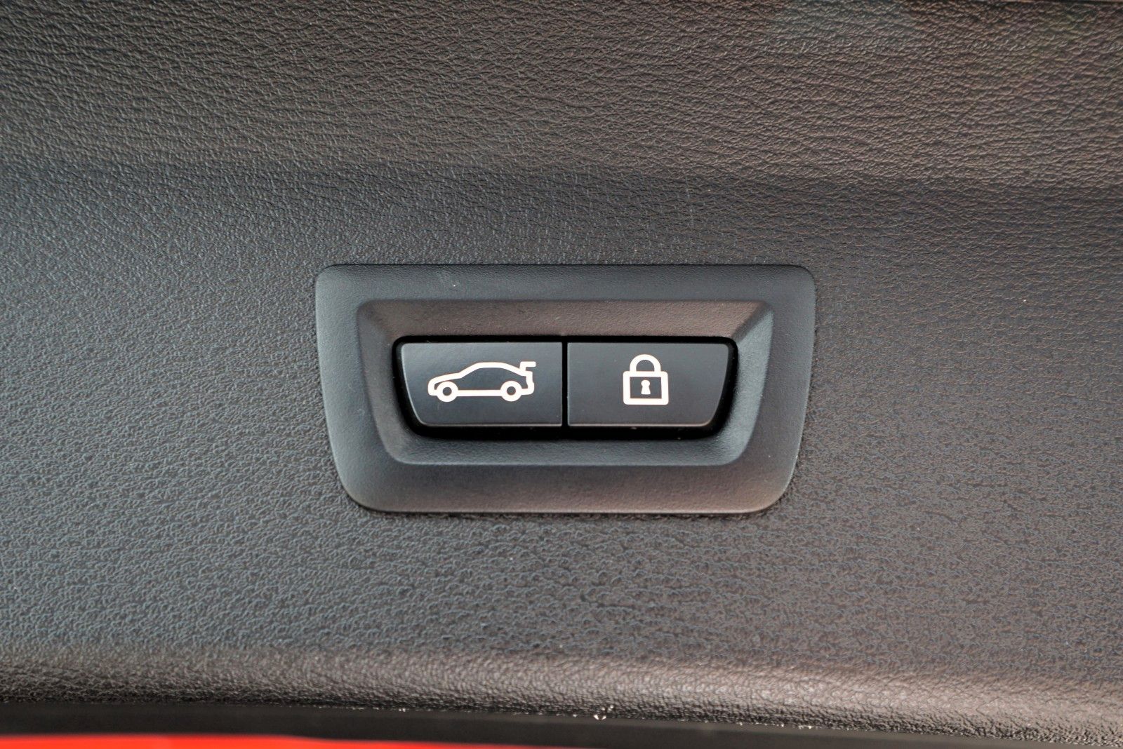 BMW X1 xDrive 18 d Advantage - Samsaru's Car Outlet
